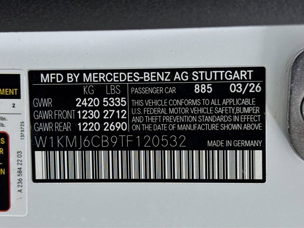 New 2026 MANUFAKTUR Moonlight White Metallic Mercedes-Benz AMG® CLE 53 4MATIC+ Coupe image 66