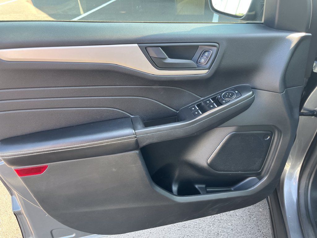 Used 2021 Gray Ford S image 11