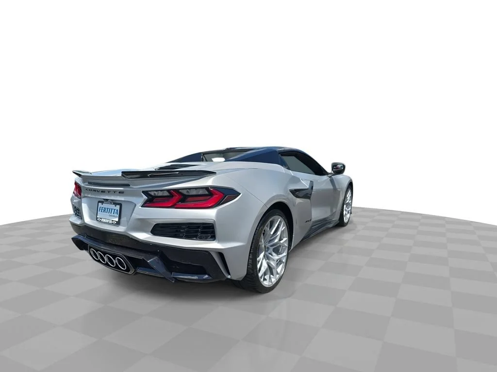 New 2027 Blade Silver Metallic Chevrolet 3LZ image 8