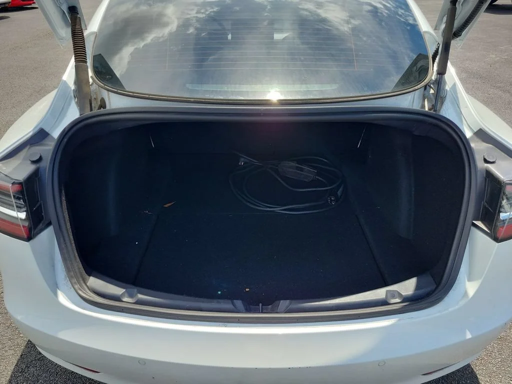Used 2022 White Tesla RWD image 24