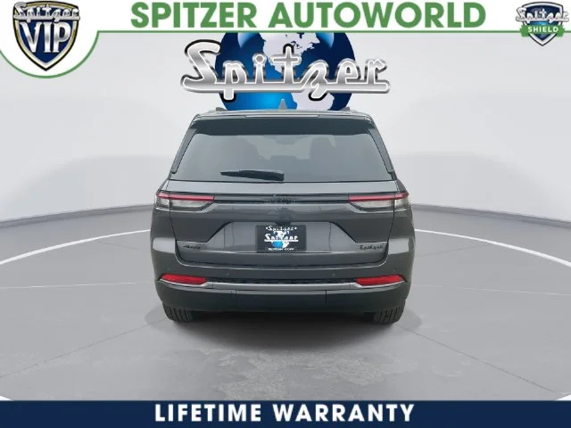New 2026 Baltic Gray Metallic Clear-Coat Exterior Paint Jeep Laredo Altitude image 9