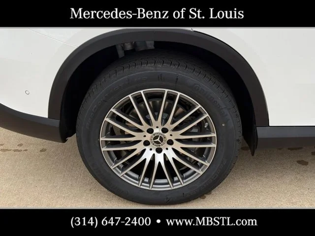 New 2027 Polar White Mercedes-Benz GLC 300 image 6