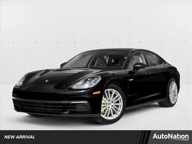 2018 Porsche Panamera Turbo S E-Hybrid Executive's photo