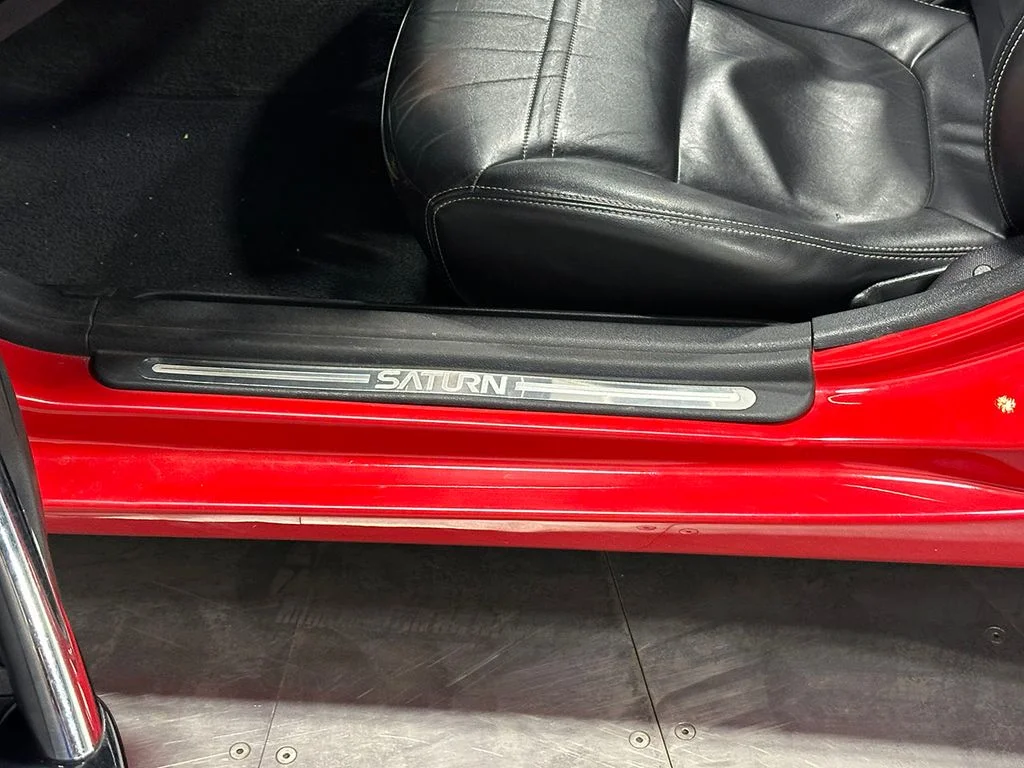 Used 2007 Red Saturn Base image 39