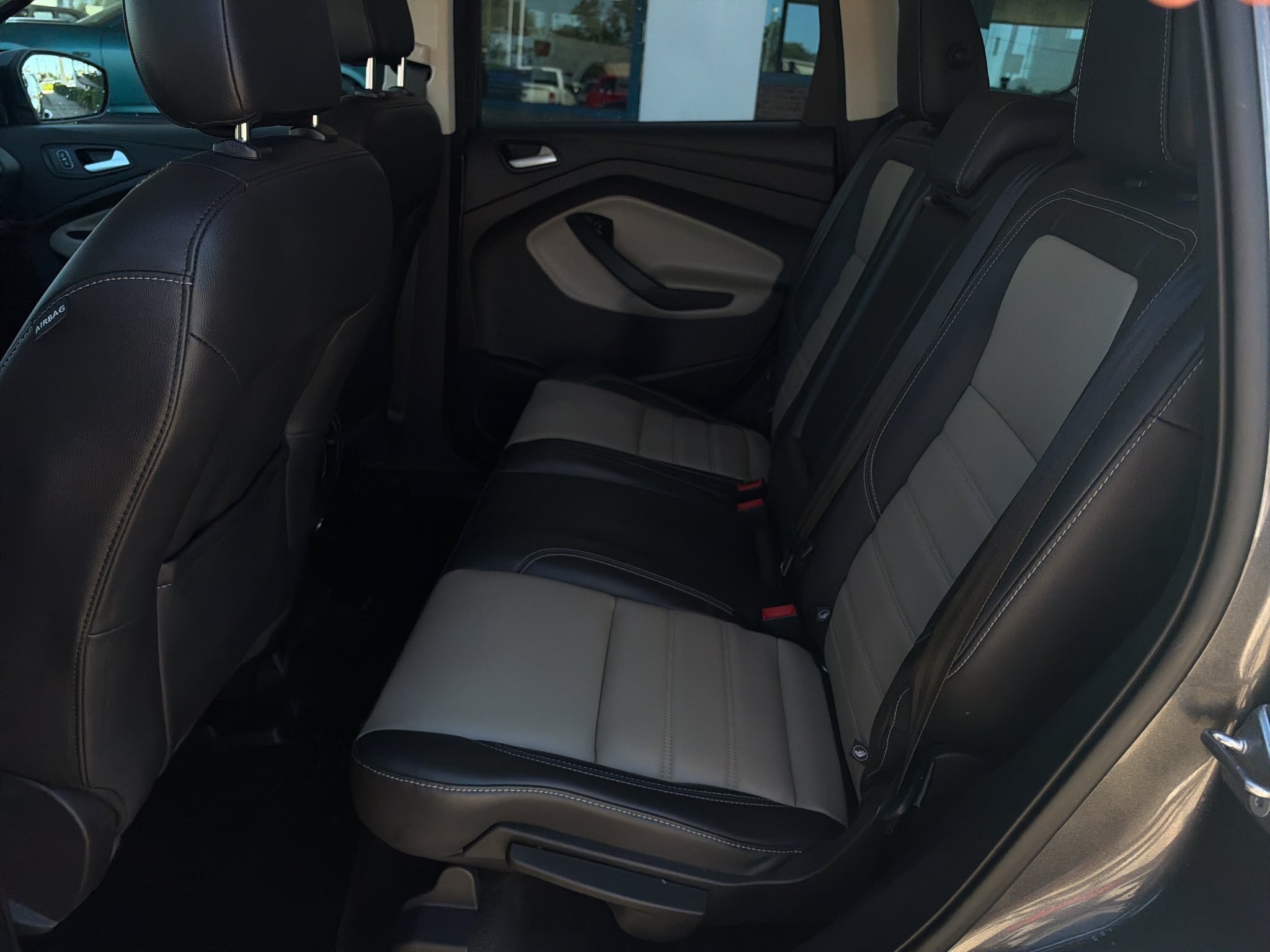Used 2019 Magnetic Metallic Ford SEL image 11