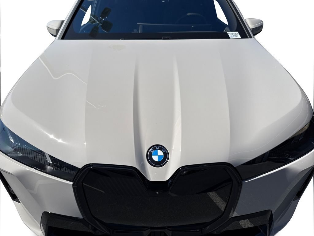 2026 BMW iX 60 - Photo 11