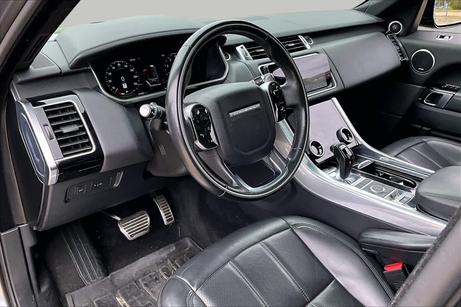 Used 2019 Corris Gray Metallic Land Rover Dynamic image 18