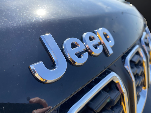 2025 Jeep Compass Latitude - Photo 37