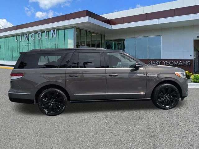 Used 2023 Dark Gray Metallic Lincoln Black Label image 3