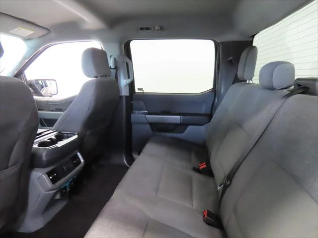 Used 2024  Ford XLT image 18
