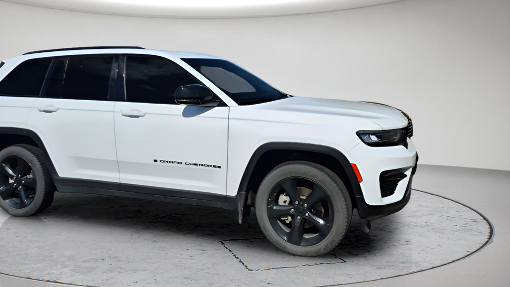 Used 2025 Bright White Clearcoat Jeep Limited image 1