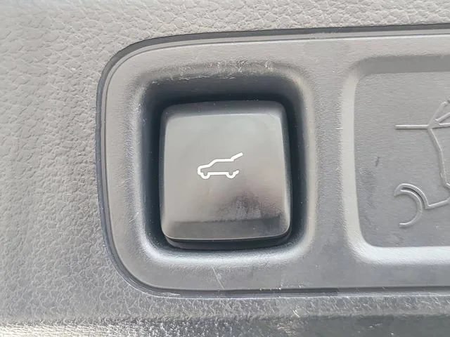 Used 2024 Blue Ford Limited image 6