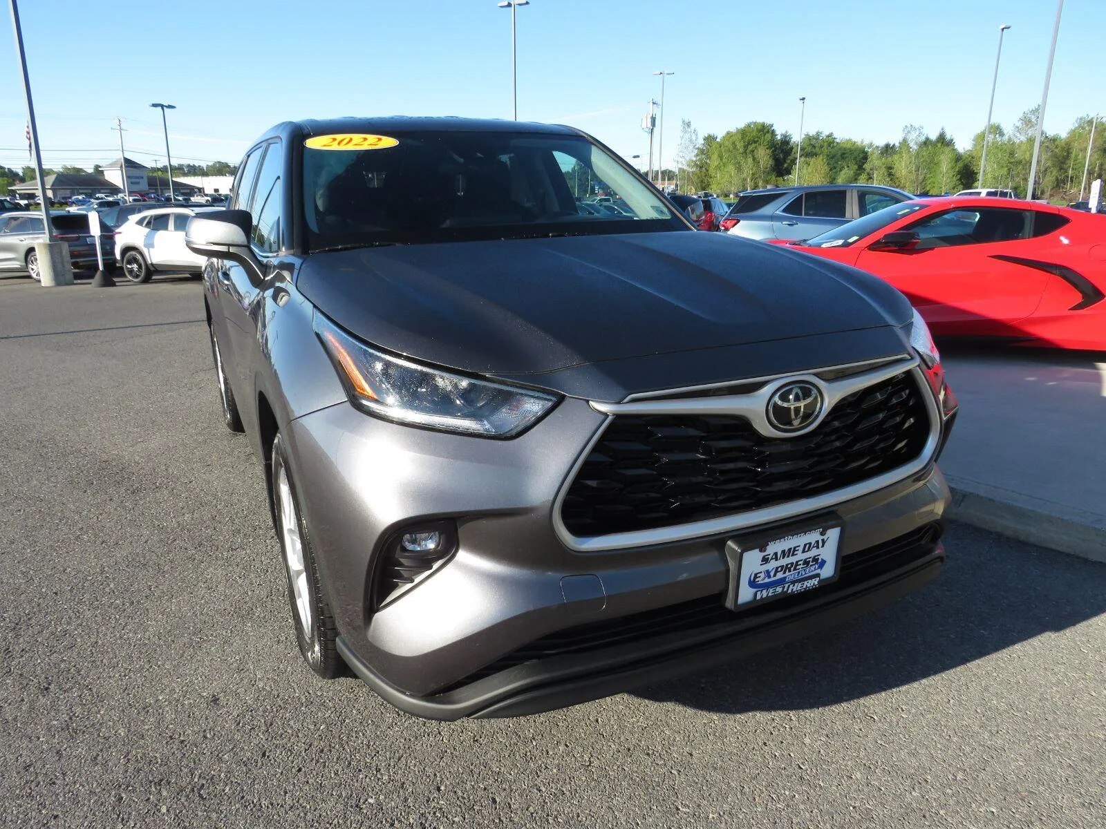 Used 2021 Magnetic Gray Met Toyota L image 4