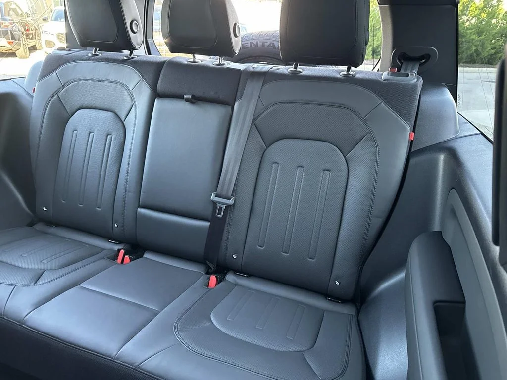2023 Land Rover Defender X - Photo 13