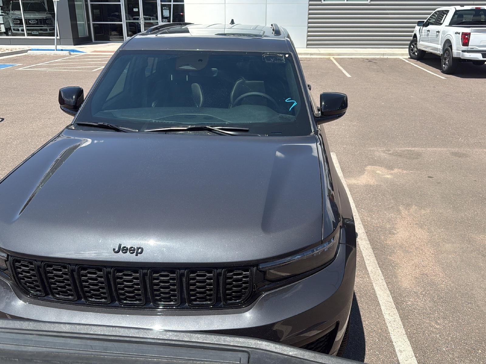 Used 2025 Baltic Gray Metallic Clearcoat Jeep Altitude X image 2