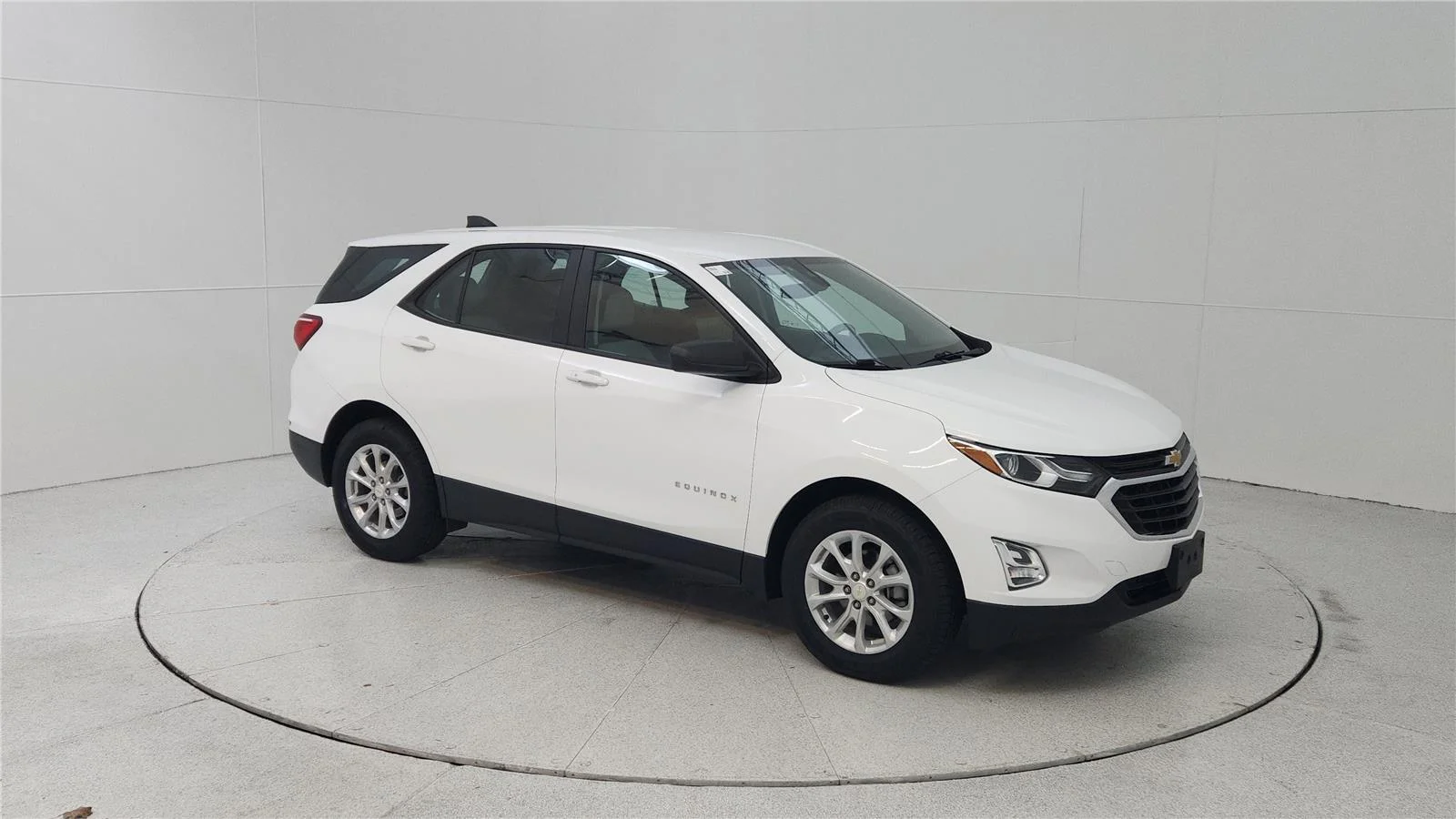 2021 Chevrolet Equinox LS's photo