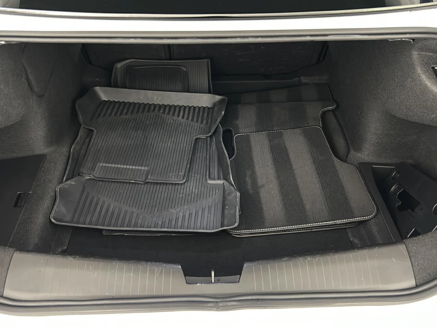 Used 2024 Summit White Cadillac V-Series image 12