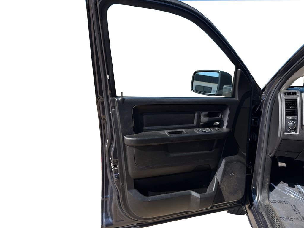 Used 2019 Maximum Steel Metallic Clearcoat Ram Tradesman image 20