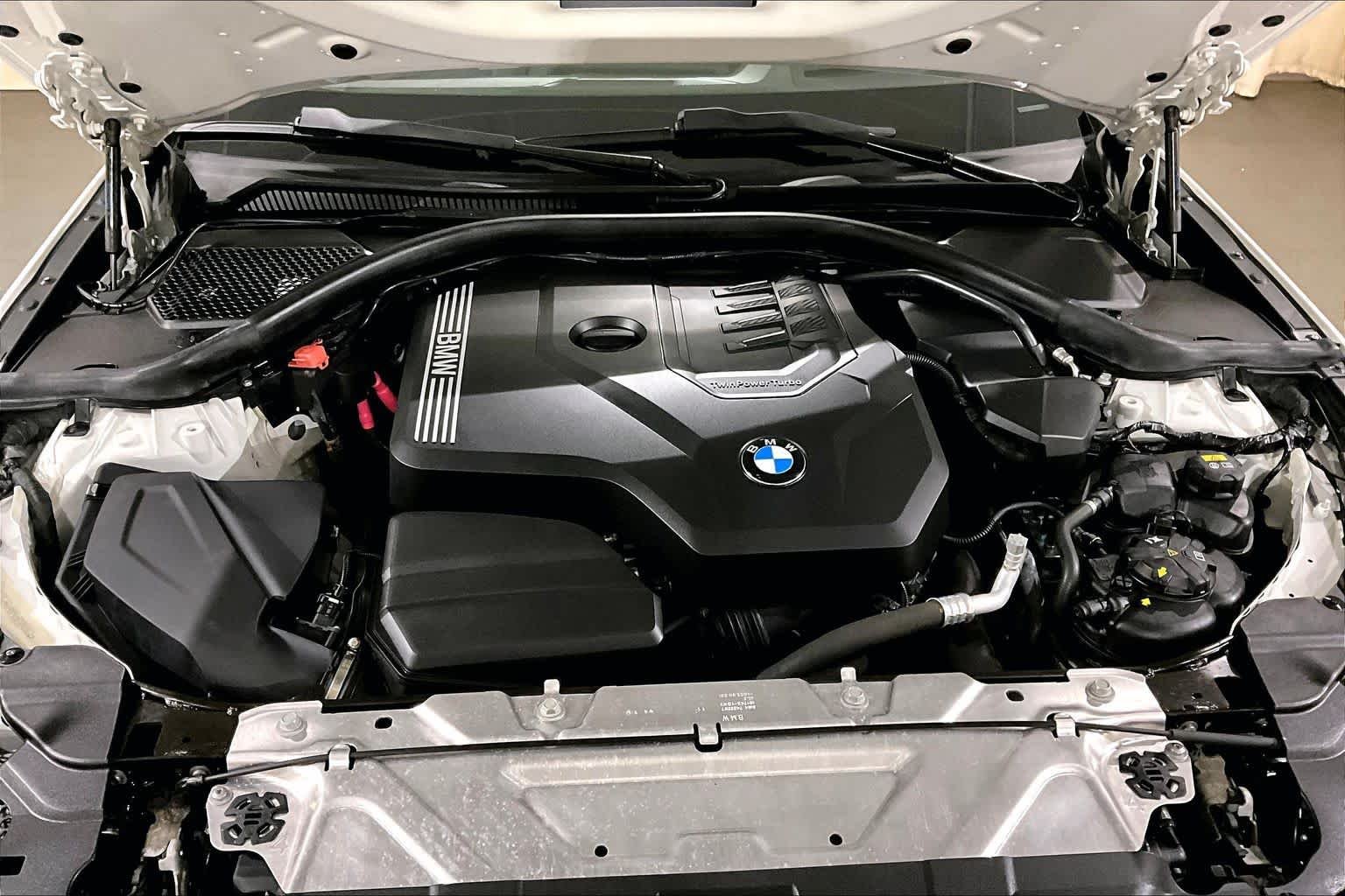 Used 2020 Alpine White BMW 330i xDrive image 29