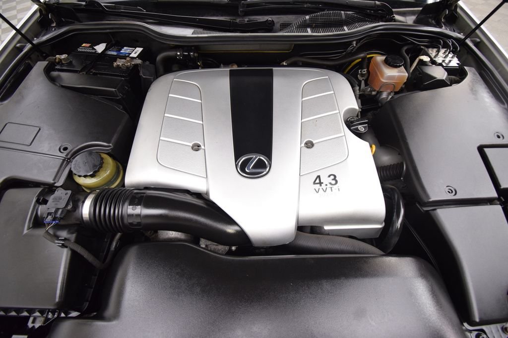 Used 2003 Millennium Silver Metallic Lexus 430 image 24