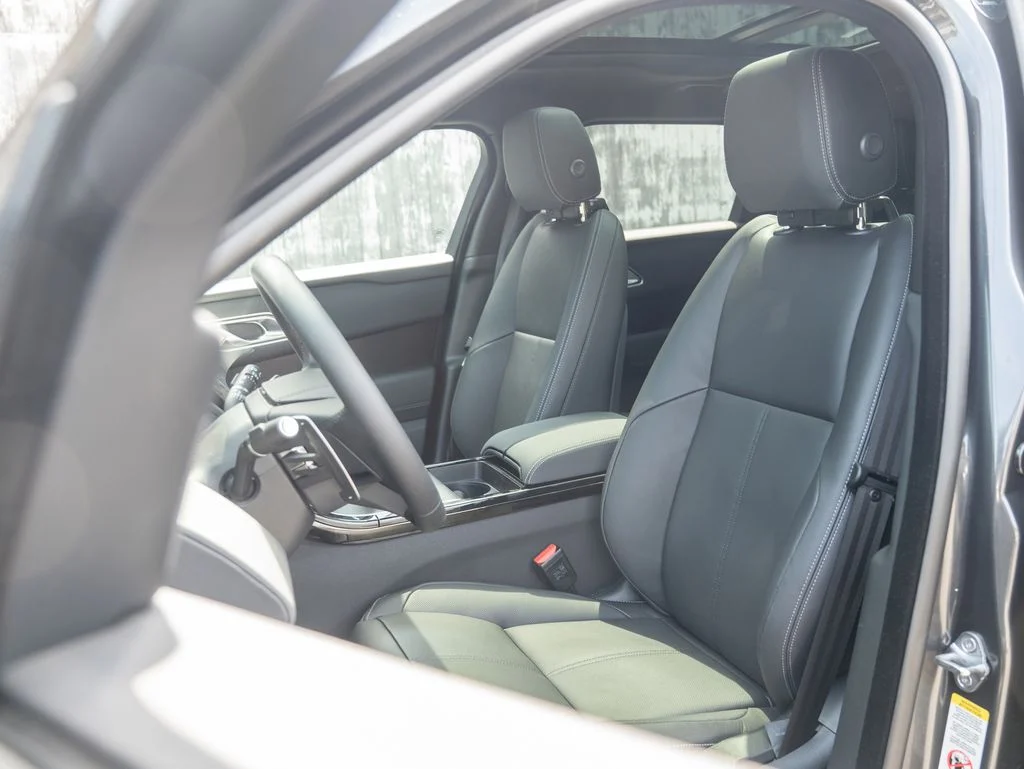 New 2026 Gray Land Rover  image 19