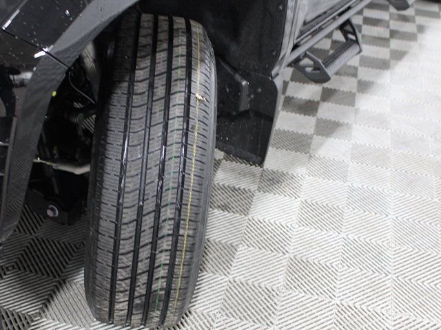 2026 Toyota Tacoma SR5 - Photo 11