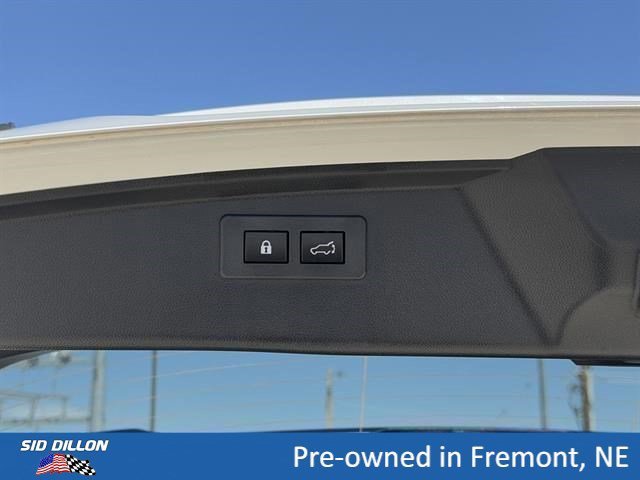 Used 2025 Crystal White Pearl Subaru Wilderness image 6