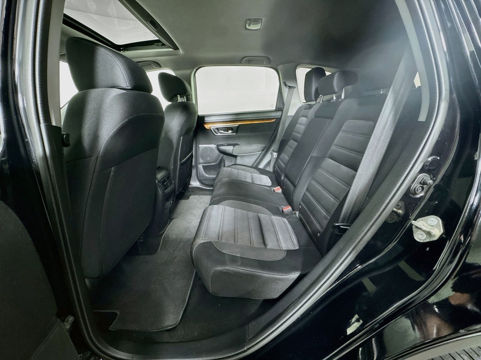 Used 2019  Honda EX image 24