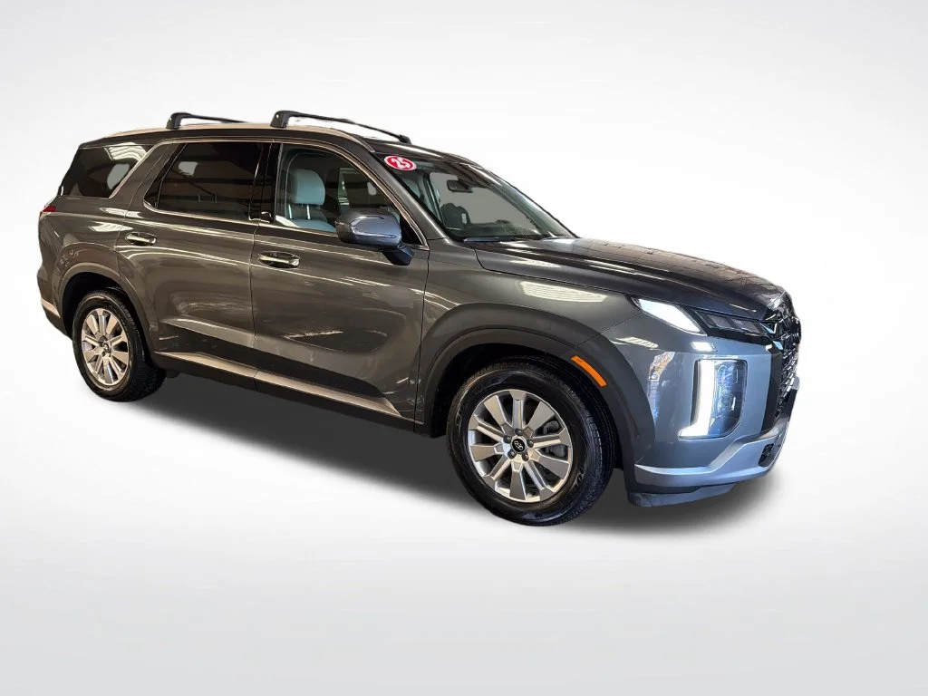 Certified Used 2025 Gray Hyundai SEL image 8