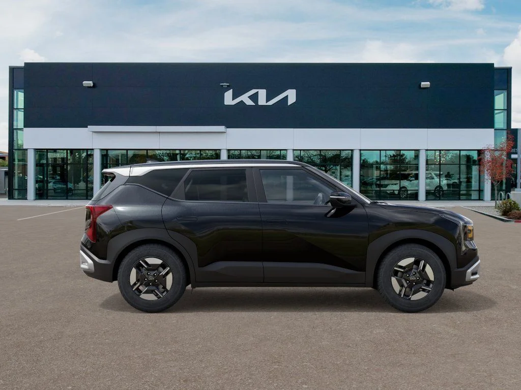 New 2027 Black Kia LX image 7