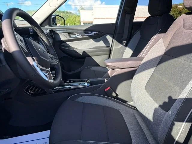New 2026 Mosaic Black Metallic Chevrolet LT image 27