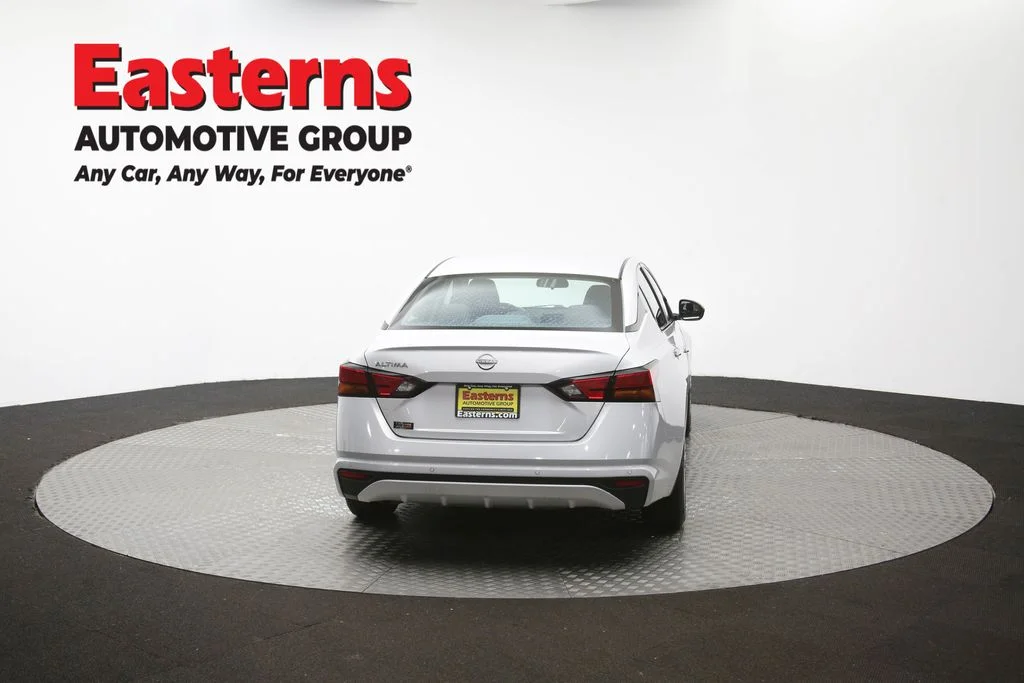 Used 2023 Silver Nissan 2.5 S image 35