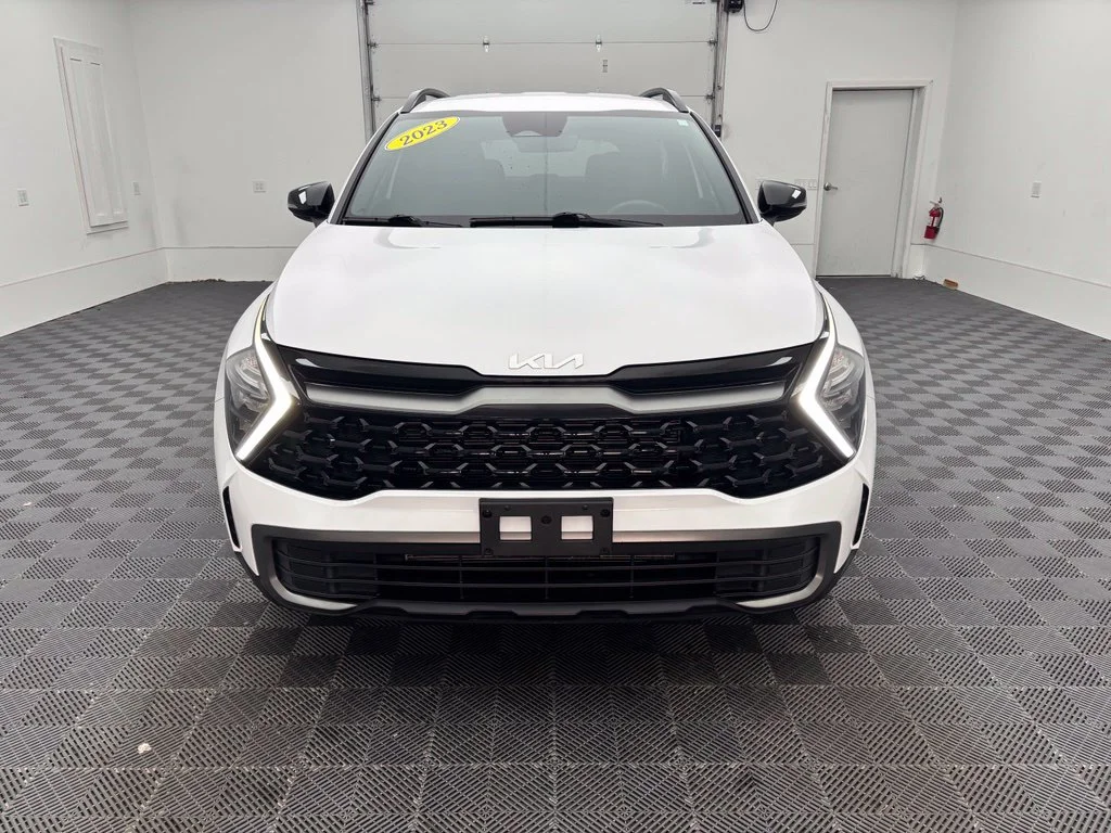 Used 2023 White Kia X-Line image 14