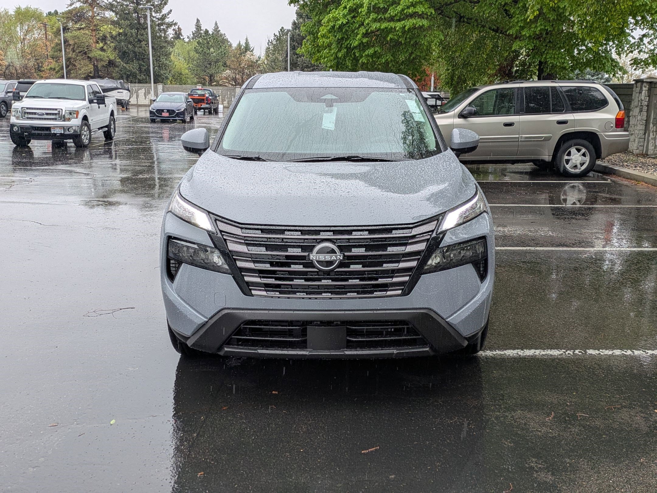 New 2026 Boulder Gray Pearl Nissan SV image 9