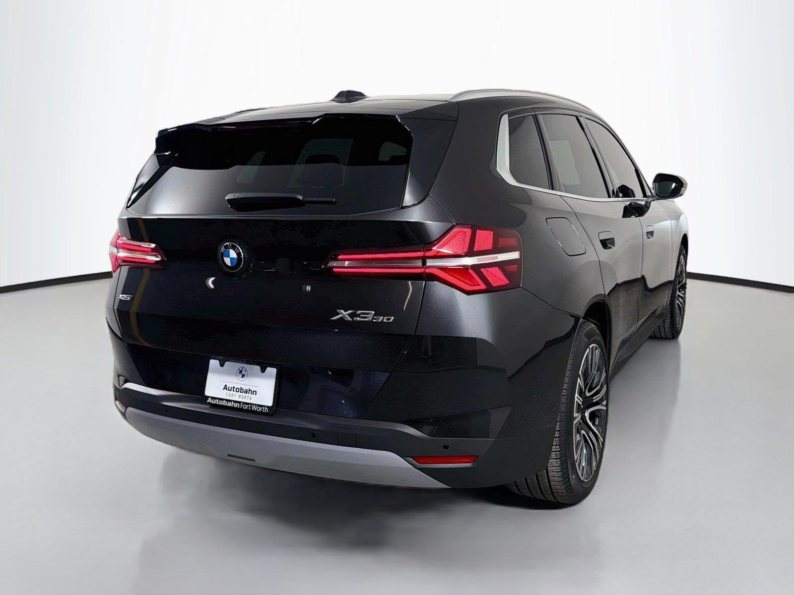 New 2026 Dark Graphite Metallic BMW 30 xDrive image 5