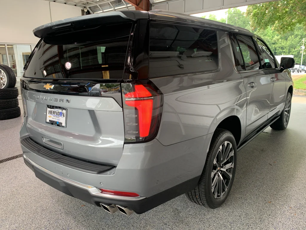 Used 2025 Sterling Gray Metallic Chevrolet High Country image 12
