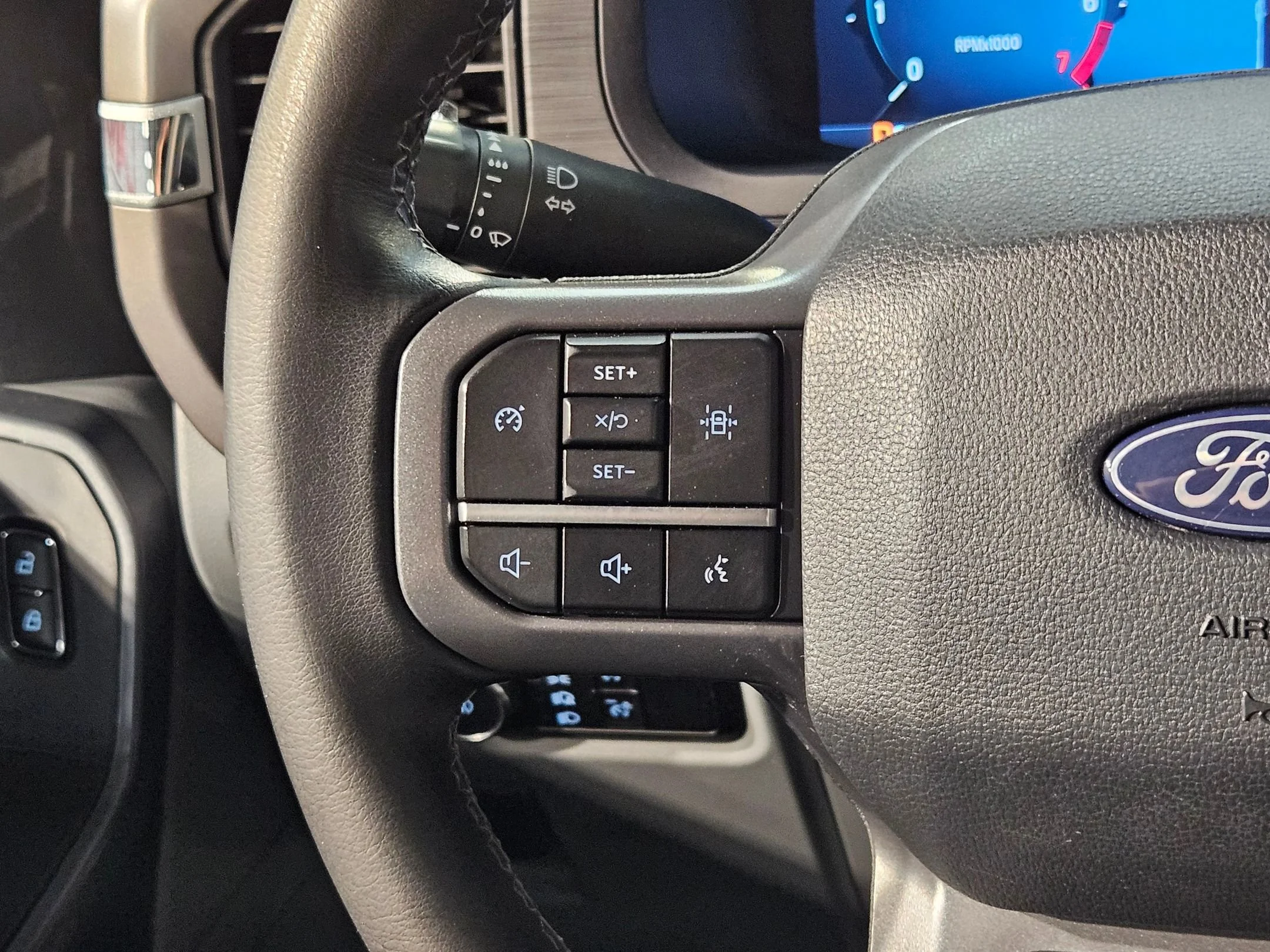 2024 Ford F-150 XLT - Photo 27