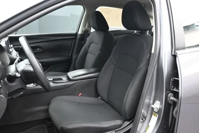 Used 2024 Gray Nissan S image 6