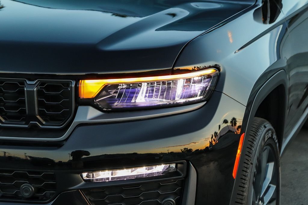 New 2026 Diamond Black Jeep 85th Anniversary Edition image 5