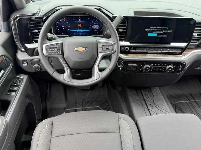 New 2026 Summit White Chevrolet LT image 7