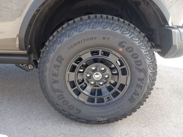 New 2026 Marsh Gray Ford Badlands® image 32