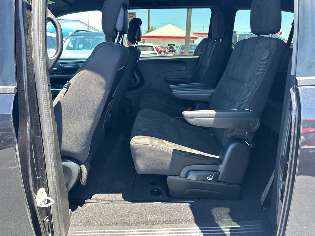 Used 2020 Black Dodge SE Plus image 19