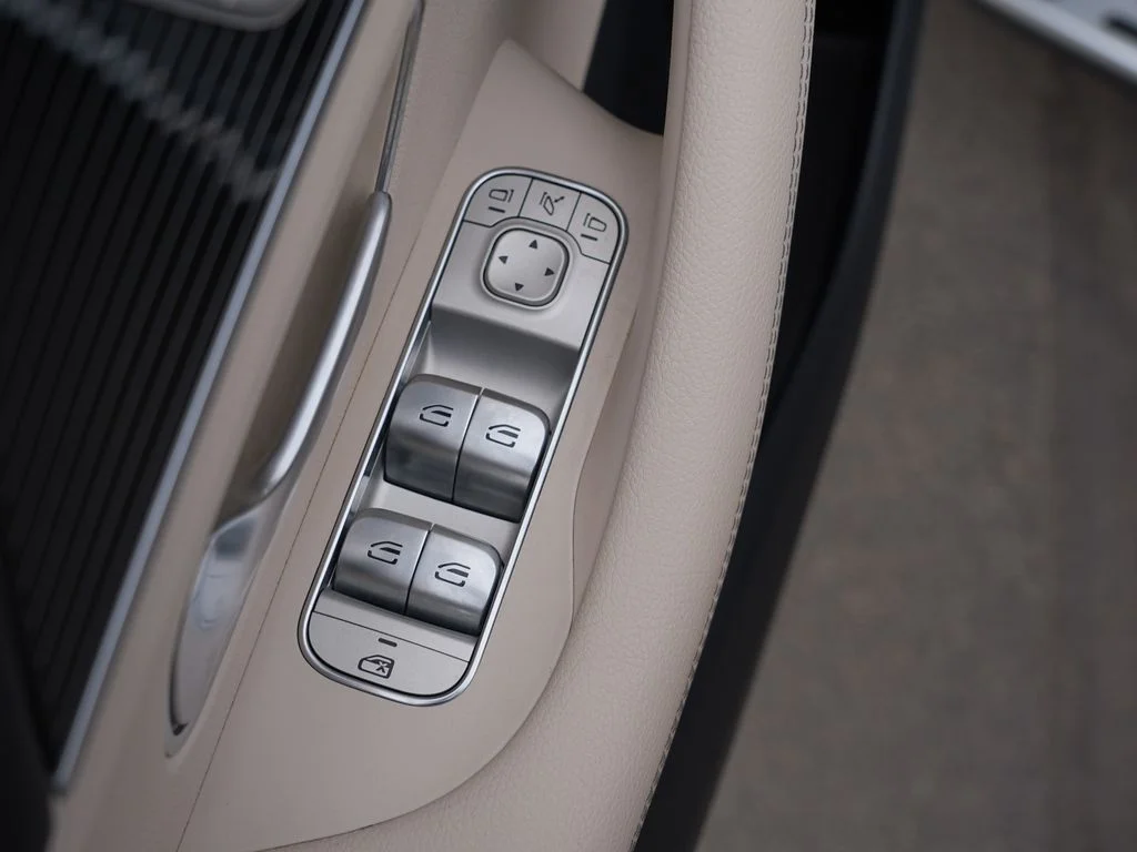 Used 2024  Mercedes-Benz GLE 450 image 19