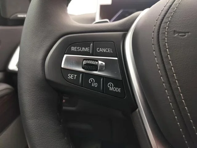 New 2026 Alpine White BMW xDrive40i image 14