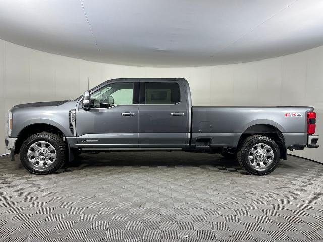 New 2026 Carbonized Gray Metallic Ford F-350® Lariat® image 32