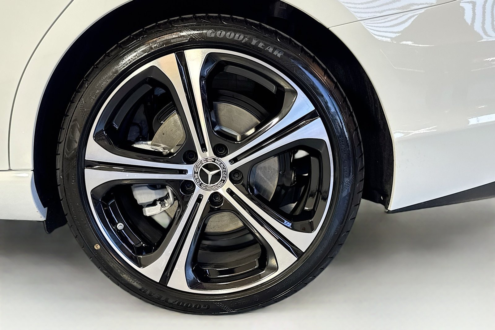 New 2026 Polar White Mercedes-Benz C 300 image 28