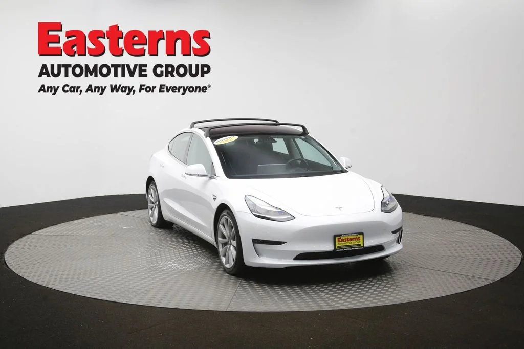 Used 2018 White Tesla Long Range image 45
