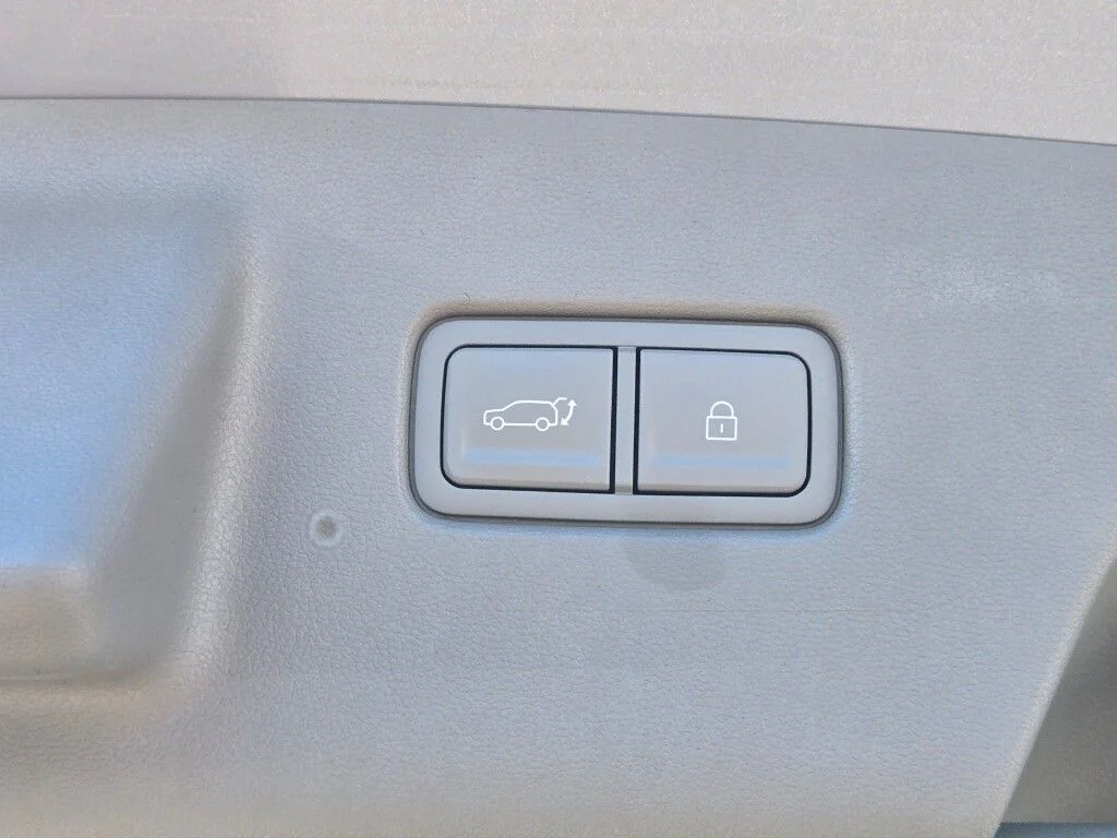 New 2026 Silver Metallic Hyundai Limited image 16