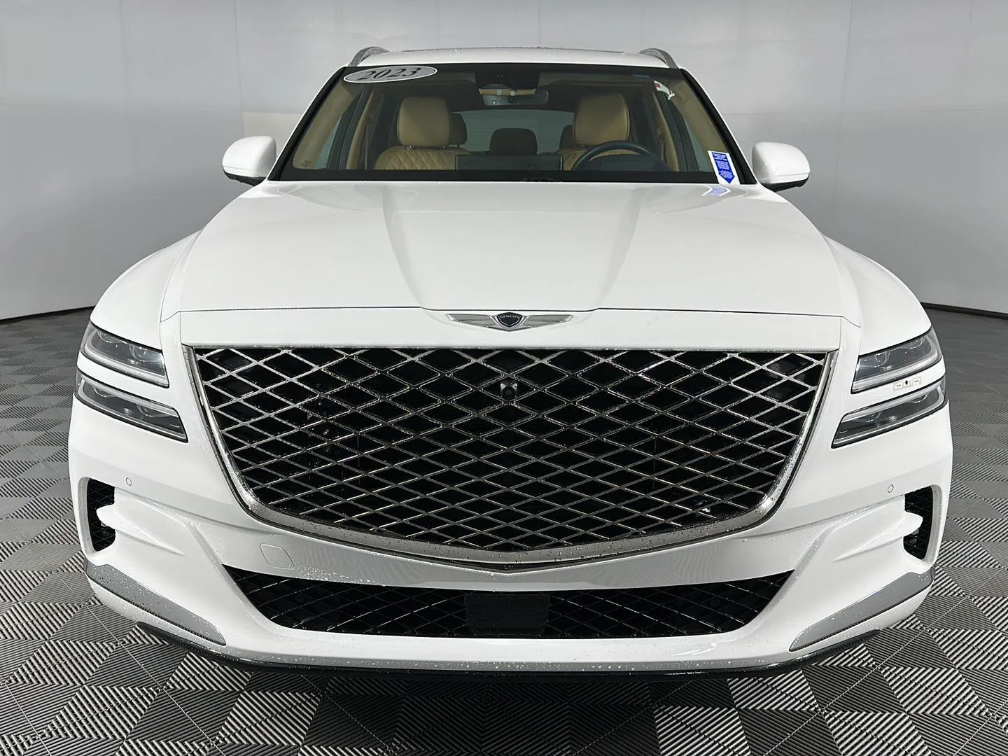 Used 2023 Alta White Genesis 3.5T image 4