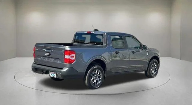 New 2026 Carbonized Gray Metallic Ford XLT image 26